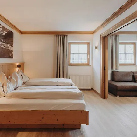 Habachklause Familien Bauernhof Hotel Bramberg am Wildkogel